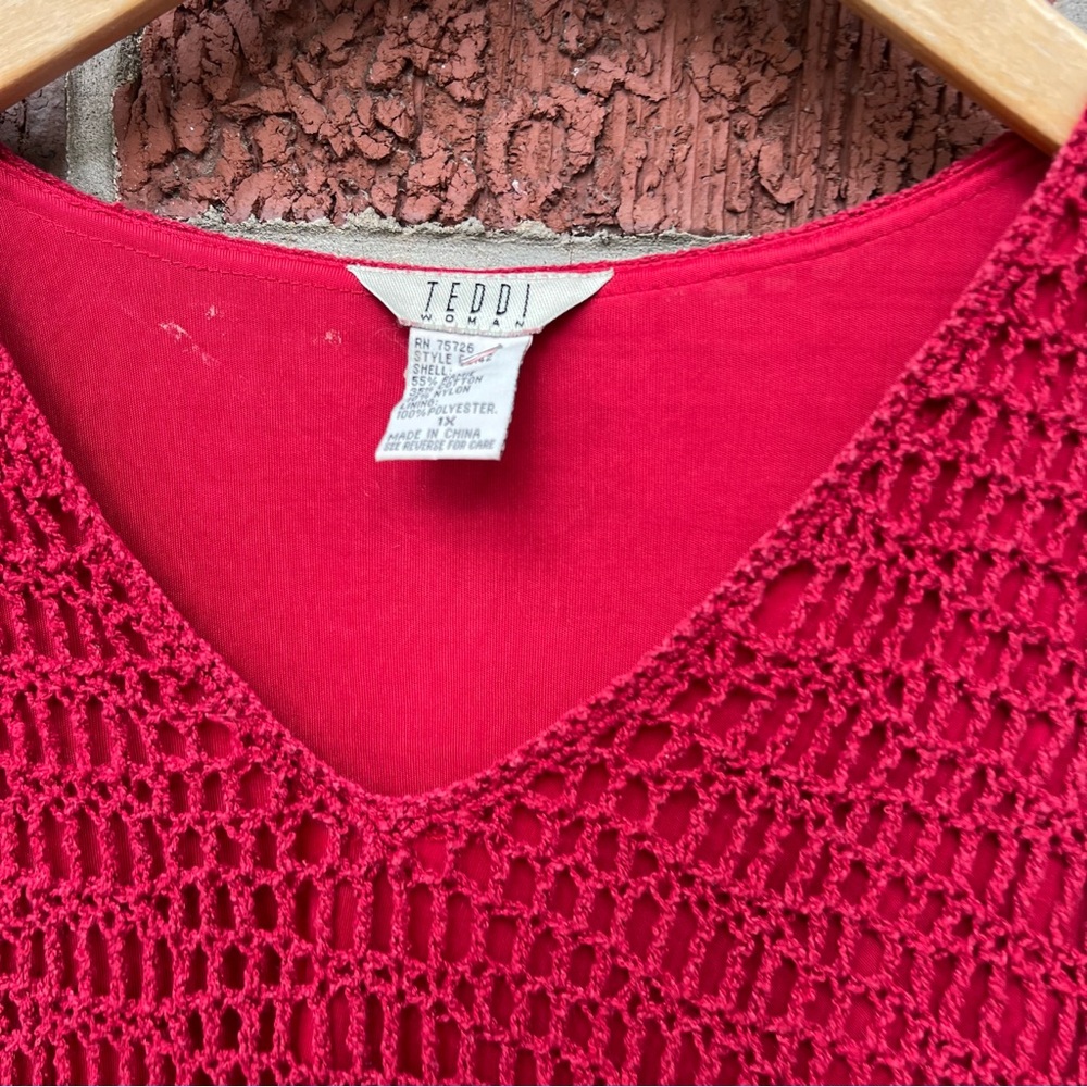 Teddi Woman Red Knitted Open Knit Short Sleeve Layered V Neck Shirt Top - Picture 2 of 2